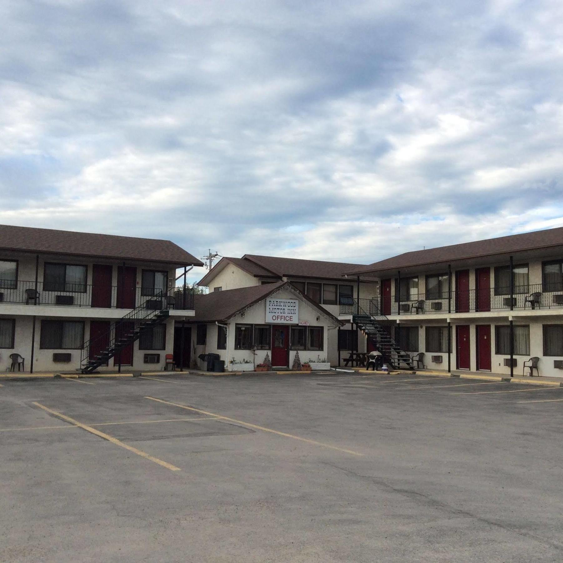 Parkwood Motor Inn Sundre Exterior foto